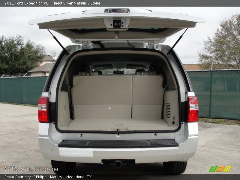  2011 Expedition XLT Trunk