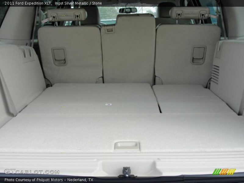  2011 Expedition XLT Trunk