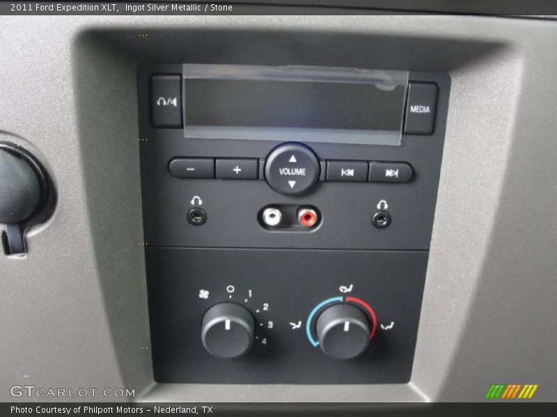 Ingot Silver Metallic / Stone 2011 Ford Expedition XLT