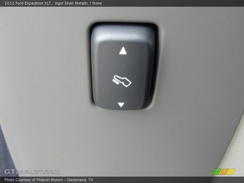 Ingot Silver Metallic / Stone 2011 Ford Expedition XLT