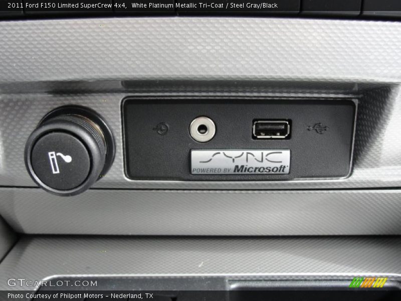 White Platinum Metallic Tri-Coat / Steel Gray/Black 2011 Ford F150 Limited SuperCrew 4x4