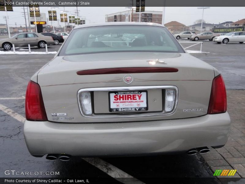 Cashmere / Shale 2004 Cadillac DeVille Sedan