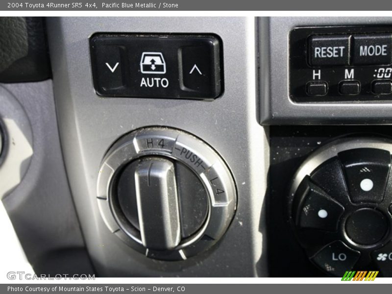 Controls of 2004 4Runner SR5 4x4