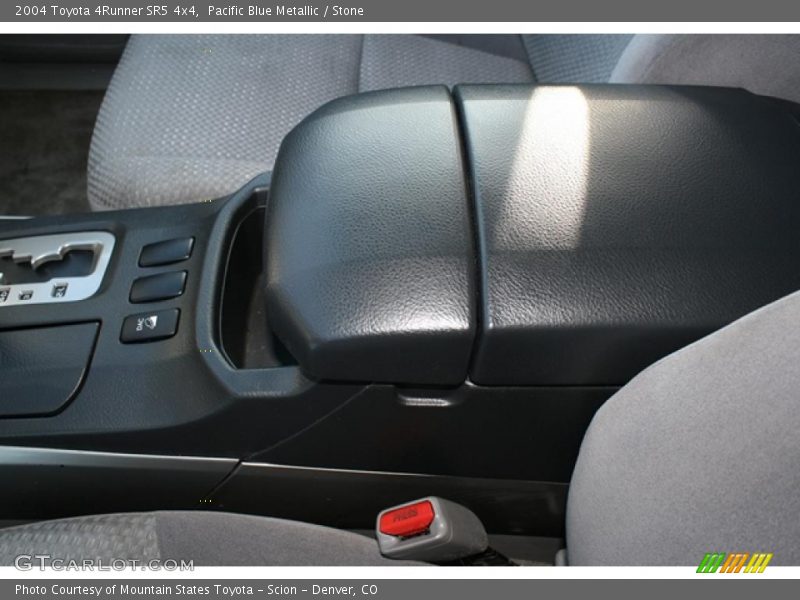 Pacific Blue Metallic / Stone 2004 Toyota 4Runner SR5 4x4