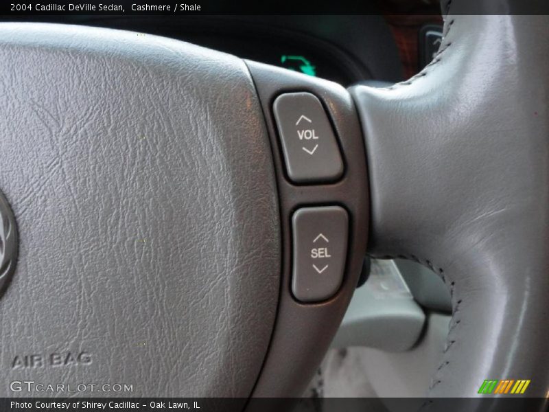 Cashmere / Shale 2004 Cadillac DeVille Sedan