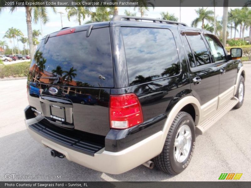 Black Clearcoat / Medium Parchment 2005 Ford Expedition Eddie Bauer