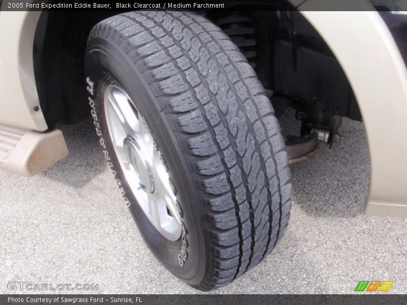 Black Clearcoat / Medium Parchment 2005 Ford Expedition Eddie Bauer