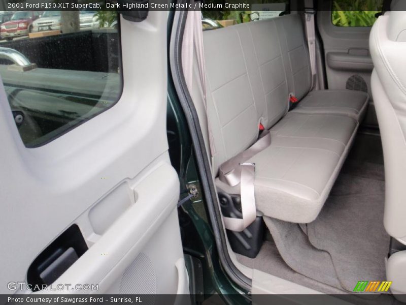 Dark Highland Green Metallic / Medium Graphite 2001 Ford F150 XLT SuperCab