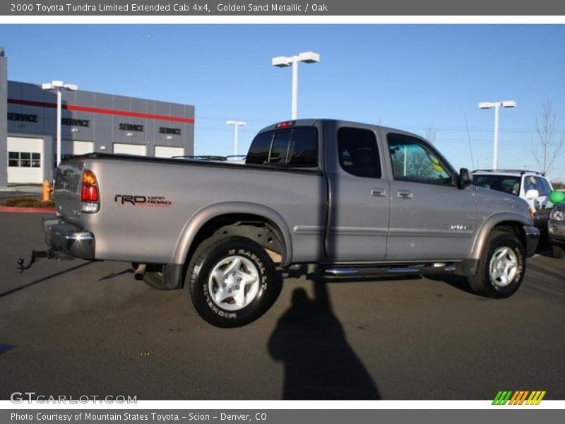 Golden Sand Metallic / Oak 2000 Toyota Tundra Limited Extended Cab 4x4