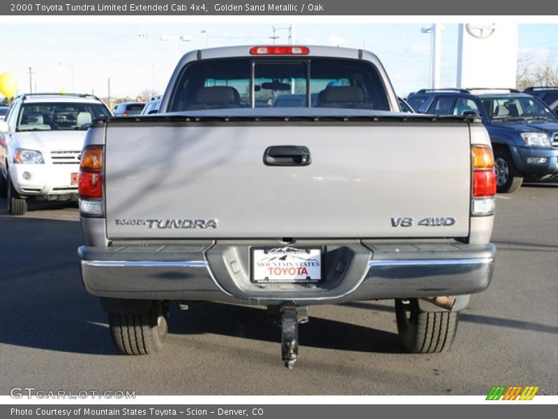Golden Sand Metallic / Oak 2000 Toyota Tundra Limited Extended Cab 4x4