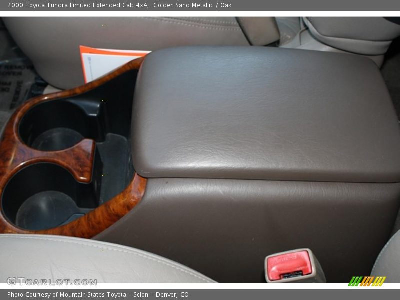 Golden Sand Metallic / Oak 2000 Toyota Tundra Limited Extended Cab 4x4