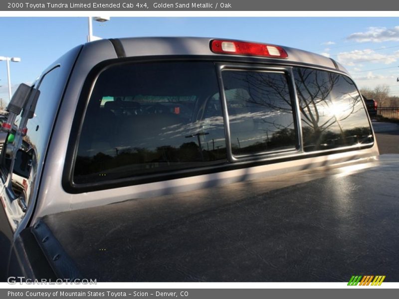 Golden Sand Metallic / Oak 2000 Toyota Tundra Limited Extended Cab 4x4