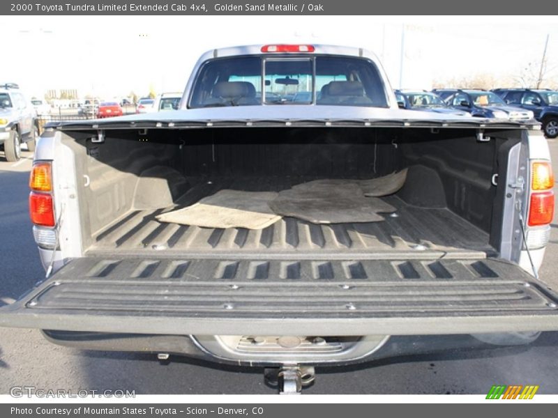 Golden Sand Metallic / Oak 2000 Toyota Tundra Limited Extended Cab 4x4