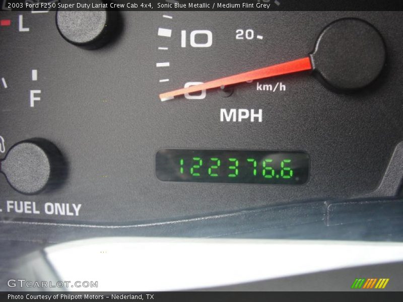 Sonic Blue Metallic / Medium Flint Grey 2003 Ford F250 Super Duty Lariat Crew Cab 4x4