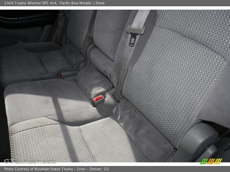 Pacific Blue Metallic / Stone 2004 Toyota 4Runner SR5 4x4