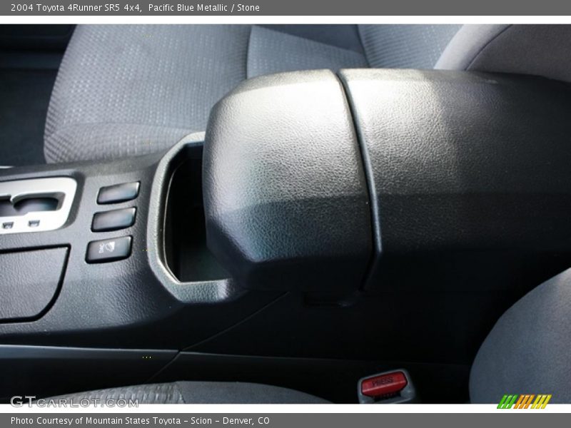 Pacific Blue Metallic / Stone 2004 Toyota 4Runner SR5 4x4