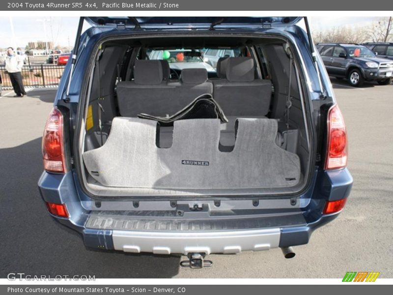 Pacific Blue Metallic / Stone 2004 Toyota 4Runner SR5 4x4