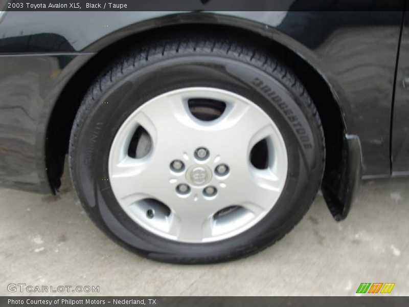 Black / Taupe 2003 Toyota Avalon XLS