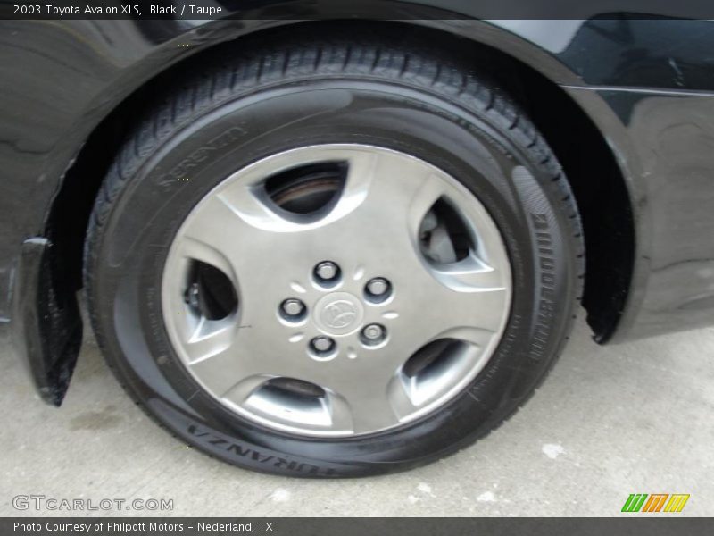 Black / Taupe 2003 Toyota Avalon XLS