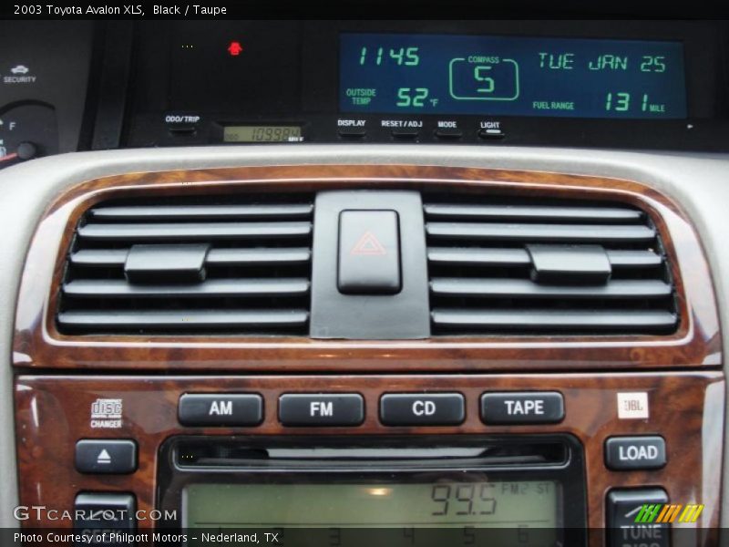 Black / Taupe 2003 Toyota Avalon XLS