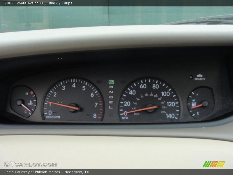 Black / Taupe 2003 Toyota Avalon XLS
