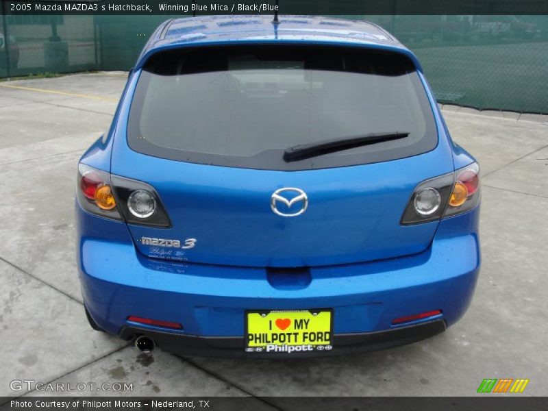 Winning Blue Mica / Black/Blue 2005 Mazda MAZDA3 s Hatchback