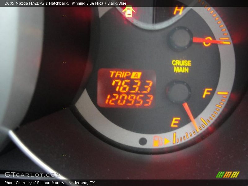 Winning Blue Mica / Black/Blue 2005 Mazda MAZDA3 s Hatchback