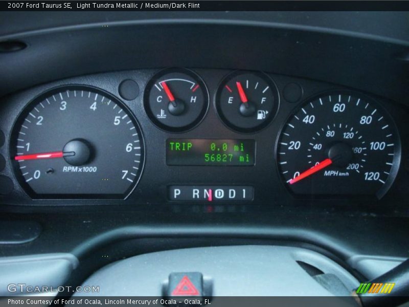 Light Tundra Metallic / Medium/Dark Flint 2007 Ford Taurus SE