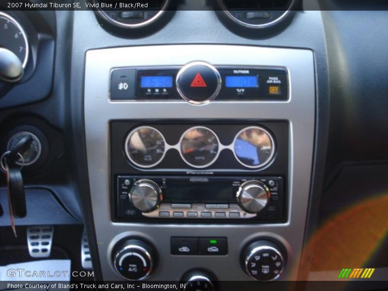 Vivid Blue / Black/Red 2007 Hyundai Tiburon SE