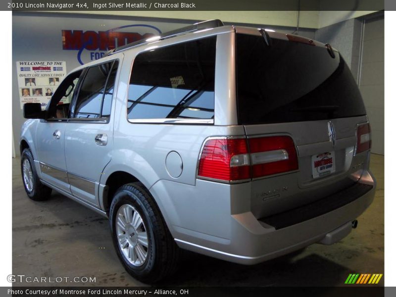 Ingot Silver Metallic / Charcoal Black 2010 Lincoln Navigator 4x4