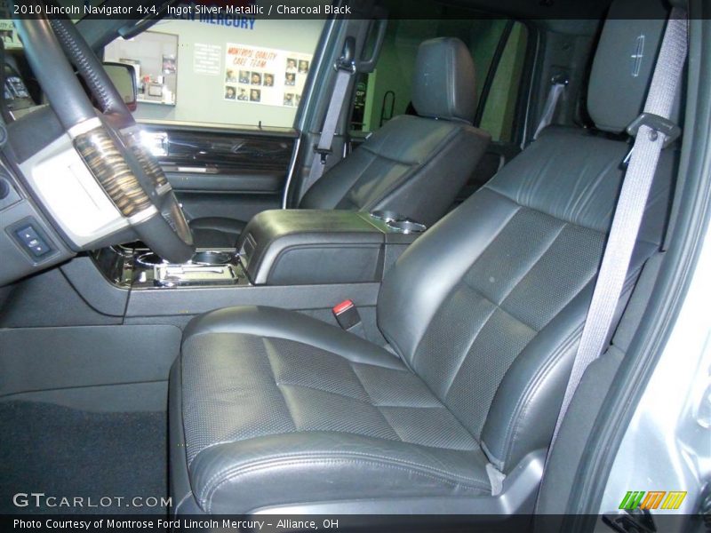 Ingot Silver Metallic / Charcoal Black 2010 Lincoln Navigator 4x4