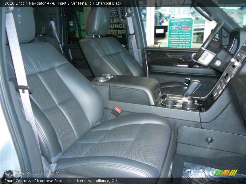 Ingot Silver Metallic / Charcoal Black 2010 Lincoln Navigator 4x4