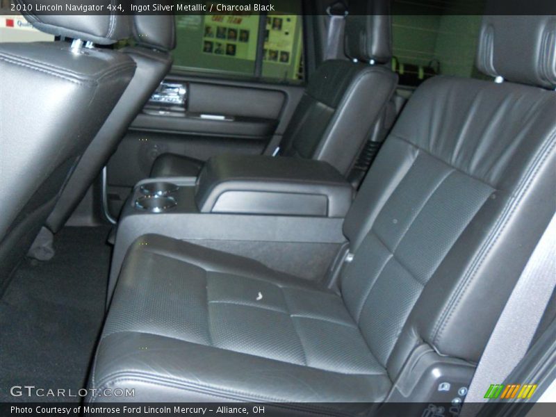 Ingot Silver Metallic / Charcoal Black 2010 Lincoln Navigator 4x4