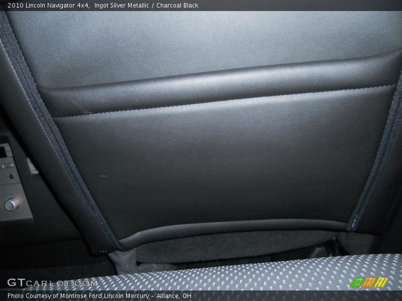 Ingot Silver Metallic / Charcoal Black 2010 Lincoln Navigator 4x4