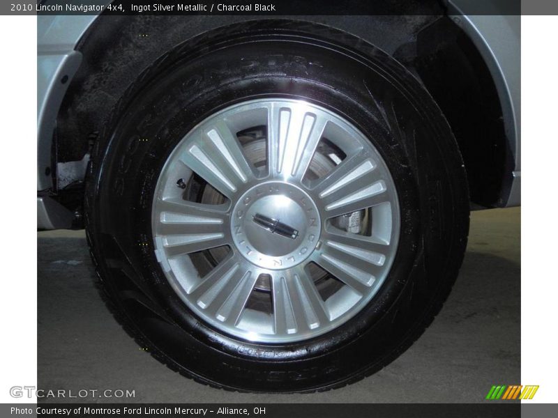 Ingot Silver Metallic / Charcoal Black 2010 Lincoln Navigator 4x4