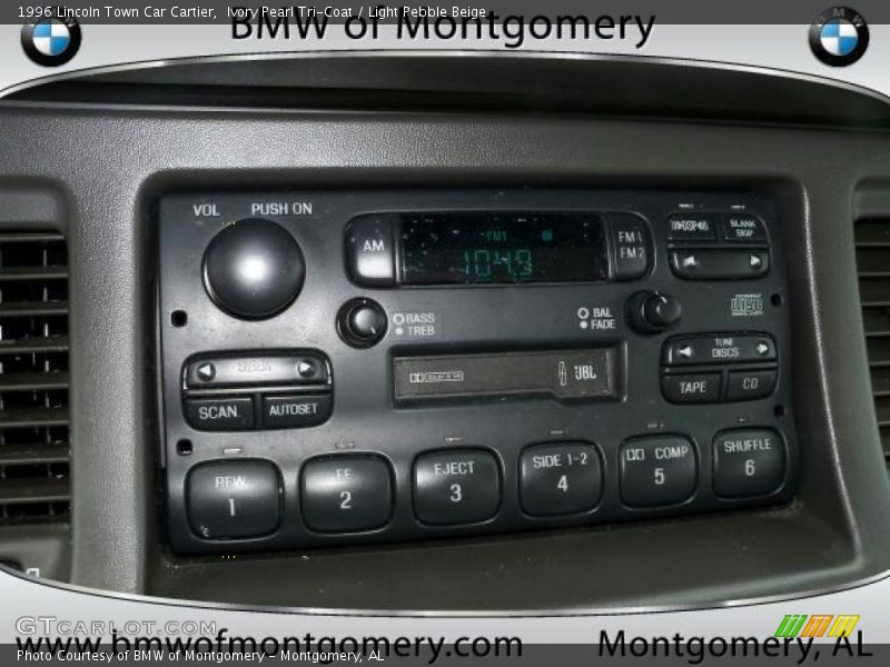 Ivory Pearl Tri-Coat / Light Pebble Beige 1996 Lincoln Town Car Cartier