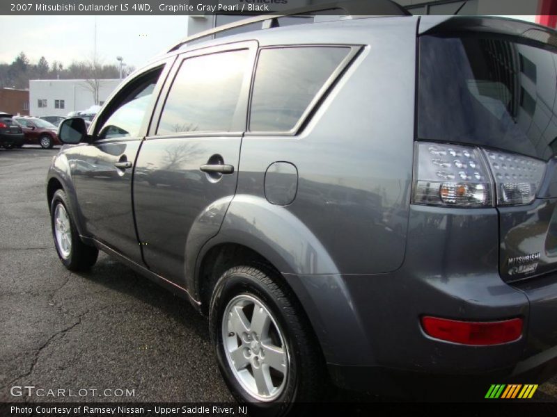 Graphite Gray Pearl / Black 2007 Mitsubishi Outlander LS 4WD