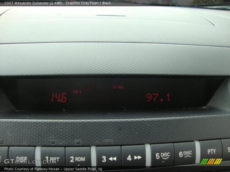 Graphite Gray Pearl / Black 2007 Mitsubishi Outlander LS 4WD