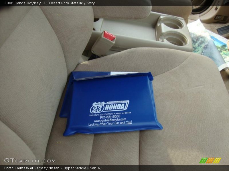 Desert Rock Metallic / Ivory 2006 Honda Odyssey EX