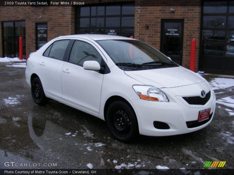 Polar White / Bisque 2009 Toyota Yaris Sedan