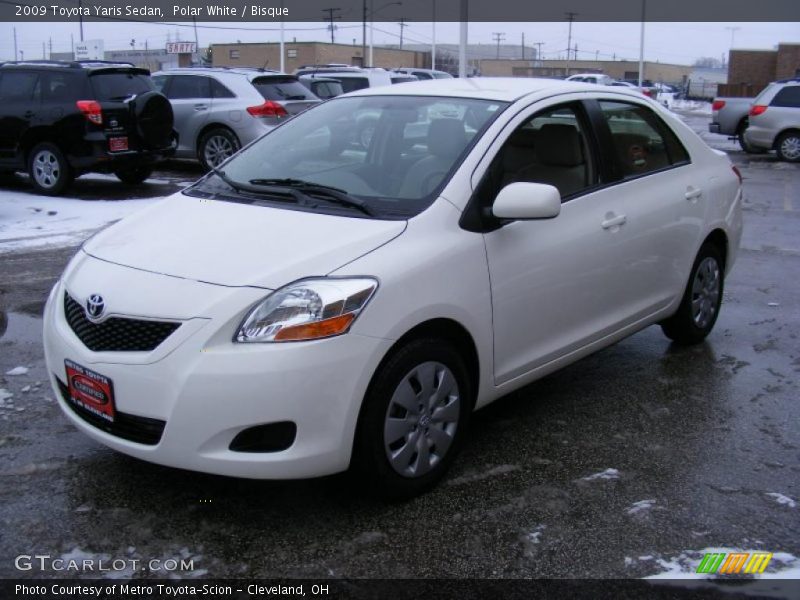 Polar White / Bisque 2009 Toyota Yaris Sedan