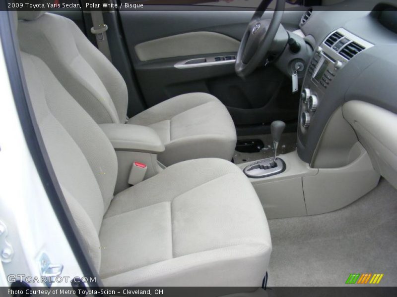Polar White / Bisque 2009 Toyota Yaris Sedan