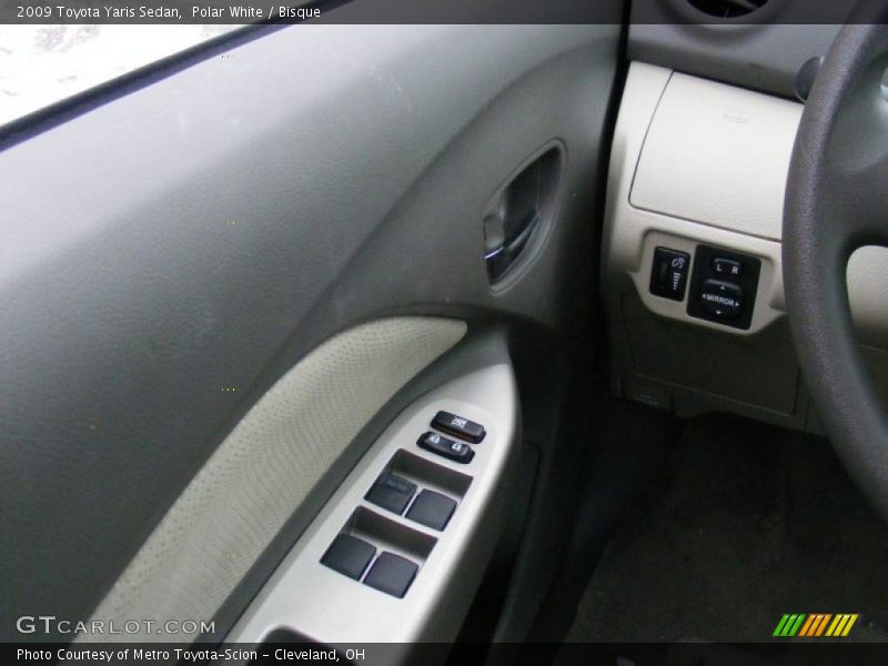 Polar White / Bisque 2009 Toyota Yaris Sedan