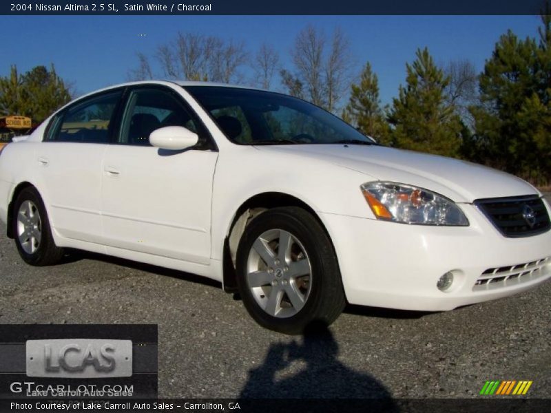 Satin White / Charcoal 2004 Nissan Altima 2.5 SL