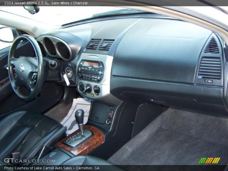 Satin White / Charcoal 2004 Nissan Altima 2.5 SL