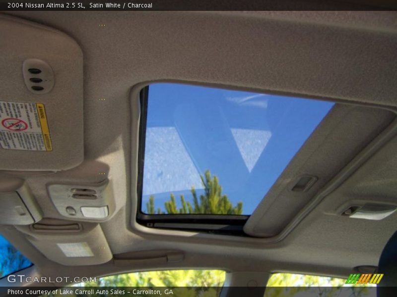 Satin White / Charcoal 2004 Nissan Altima 2.5 SL