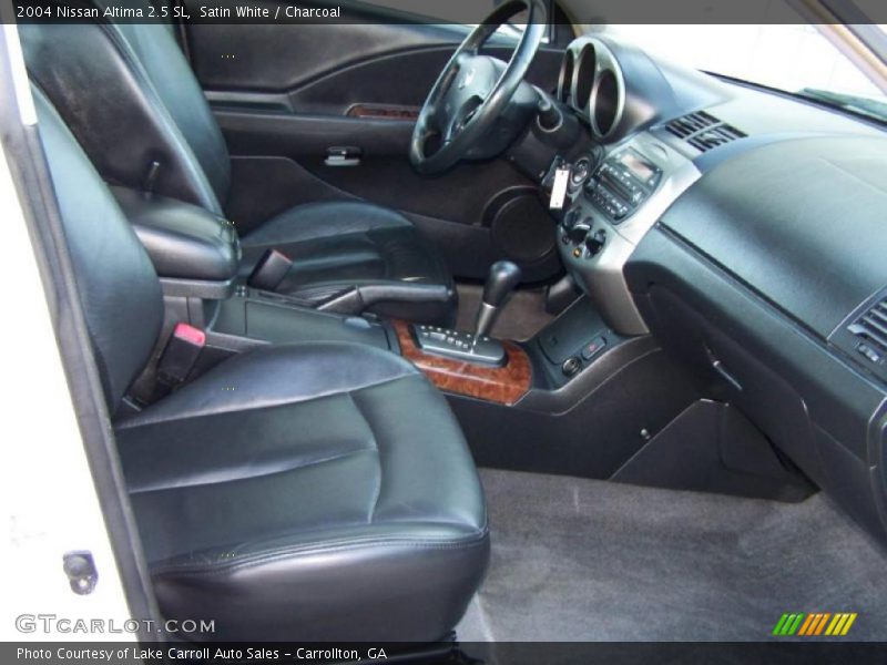 Satin White / Charcoal 2004 Nissan Altima 2.5 SL