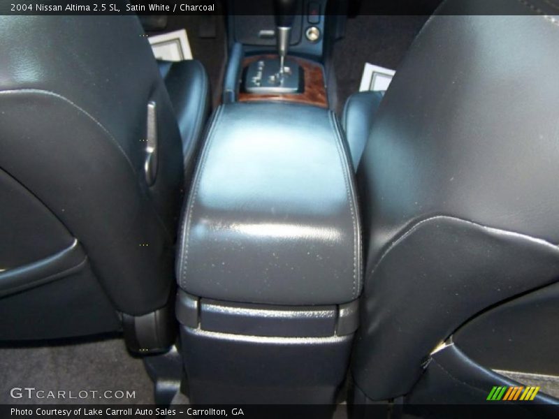 Satin White / Charcoal 2004 Nissan Altima 2.5 SL