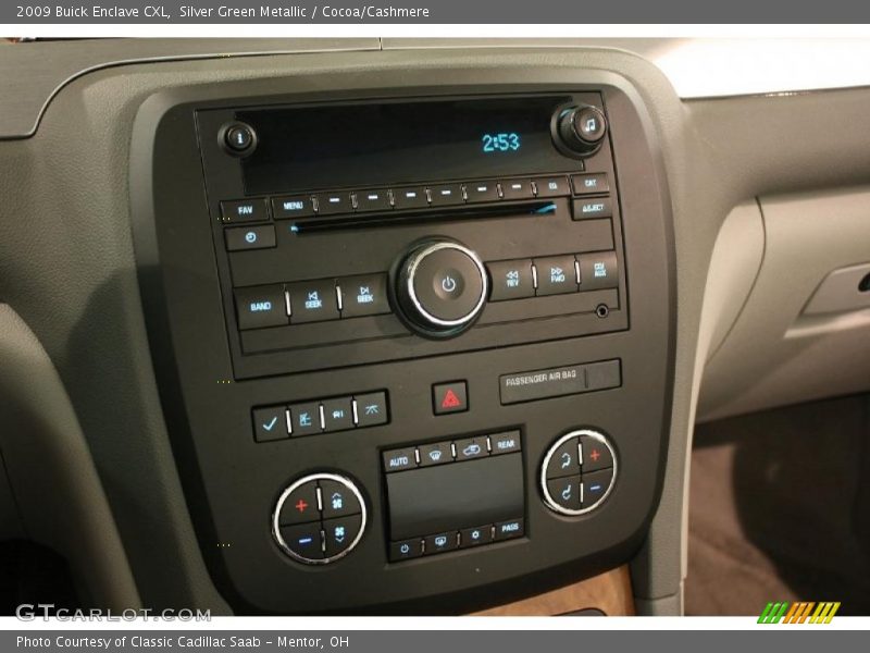 Silver Green Metallic / Cocoa/Cashmere 2009 Buick Enclave CXL