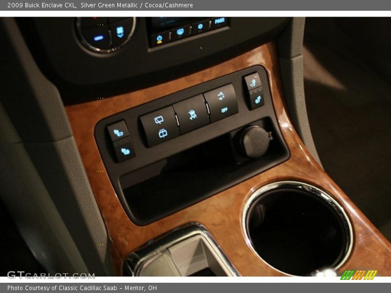 Silver Green Metallic / Cocoa/Cashmere 2009 Buick Enclave CXL
